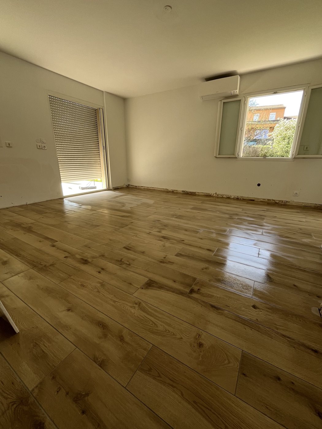Sol carrelage imitation parquet